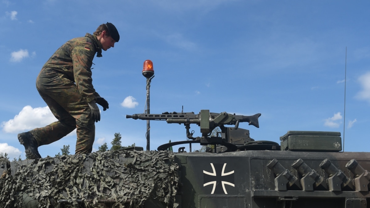 Германия ще достави 14 танка "Леопард" на Украйна