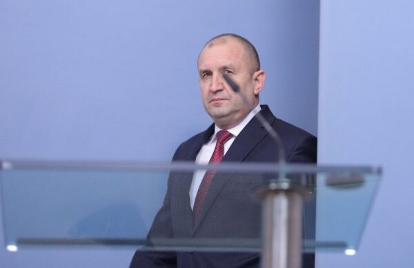 Радев, а не Донев, отива на извънредното заседание на Европейския съвет