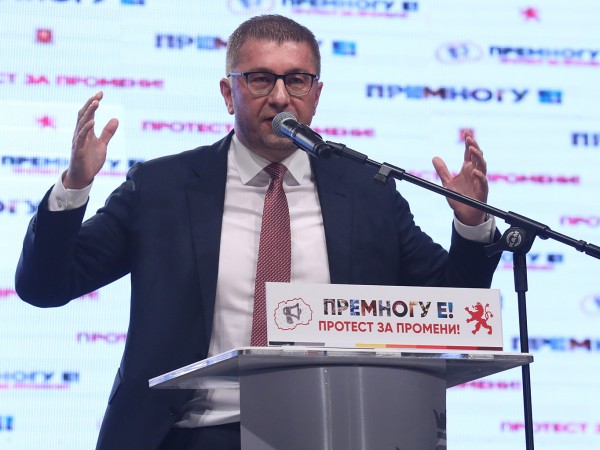 Мицкоски: Няма да има конституционни промени под българска диктовка