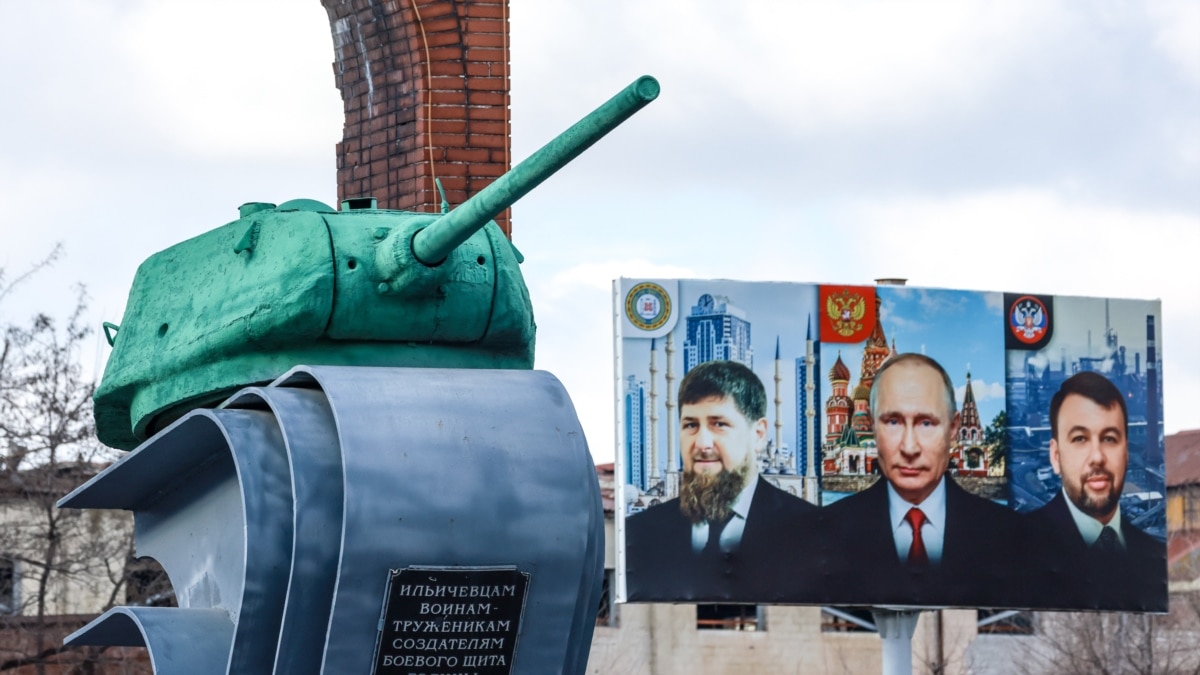 "Сега имаш всичко". Путин изненадващо посети Мариупол