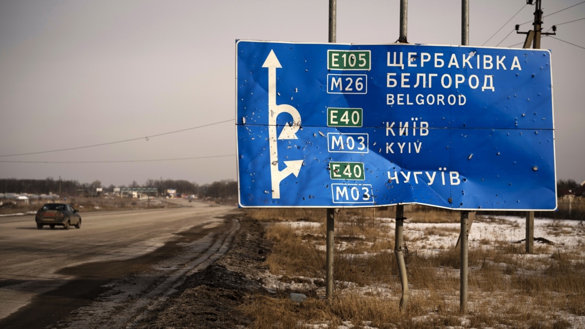 "Група диверсанти" нахлу в руската Белгородска област. Атака с дронове предизвика взрив в сграда на ФСБ