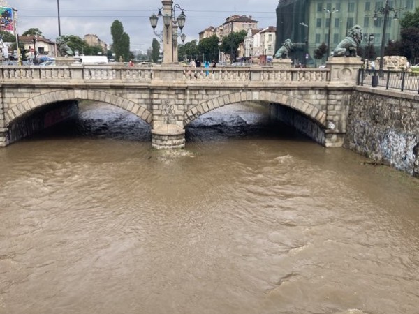 "Софийска вода" реагира своевременно на три пъти повече сигнали от обичайното