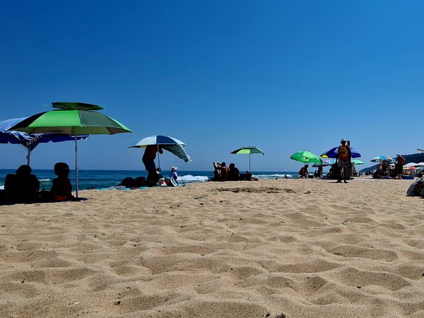 Без вода осъмнаха курорти и плажове по Южното Черноморие