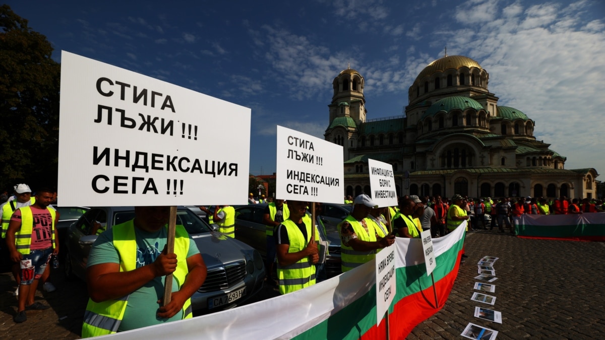 Кабинетът прекрати поръчки за 4 млрд. лв. за ремонт на пътища, направени от служебното правителство