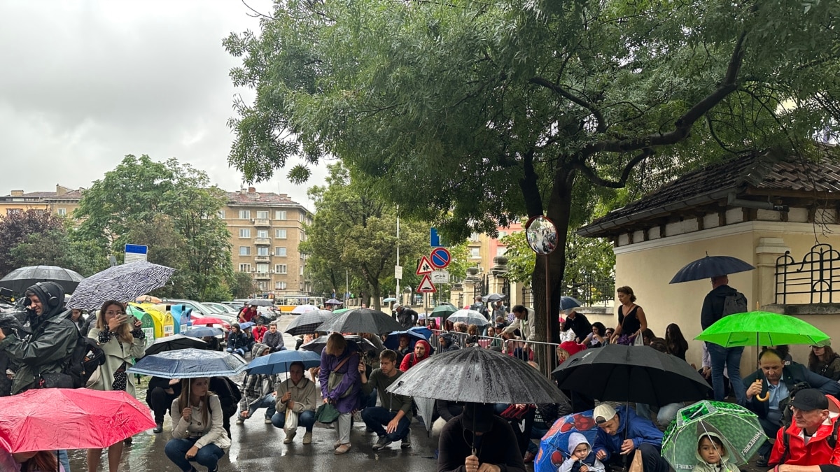 "Ръцете на институциите са изцапани с кръв". Столичани протестират след убийството на ученик от пиян шофьор