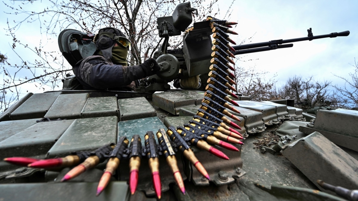 НАТО предупреди, че боеприпасите за Украйна са на привършване