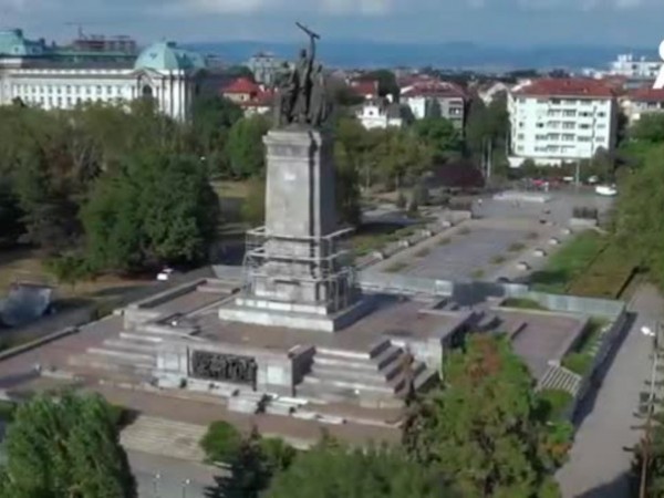 Какво представлява Паметникът на Съветската армия?