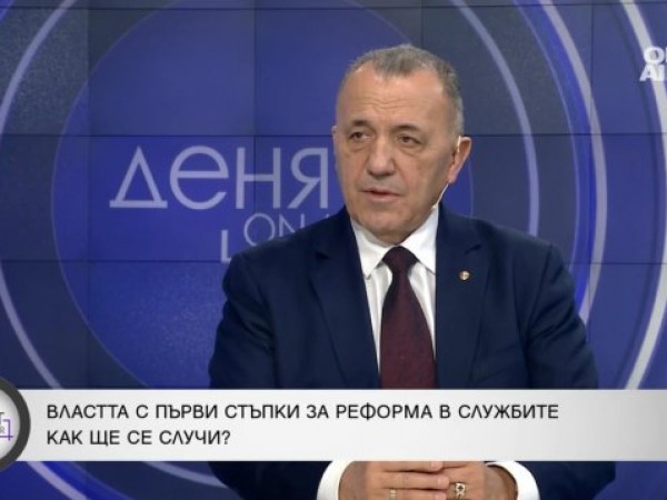 Ген. Ралчев: Шефовете на спецслужбите не трябва да са обичани, а уважавани