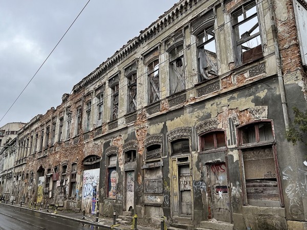 Започва ремонтът на легендарния дом на хъшовете в Букурещ