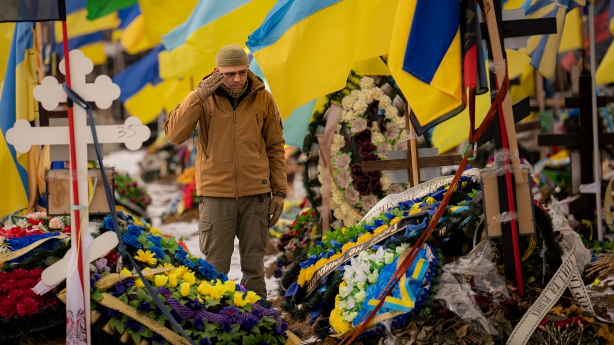 Зеленски говори за 31 хил. убити украински войници. Какво знаем до момента