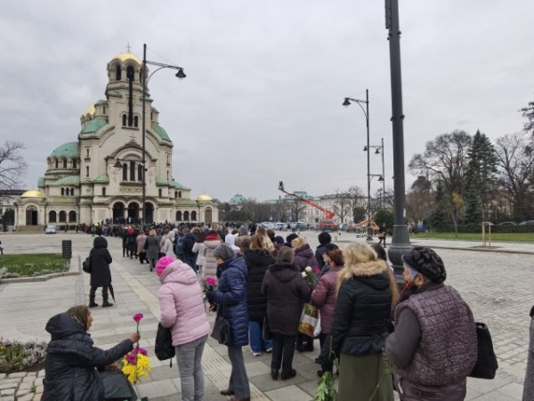 СДВР и НСО предприемат мерки за сигурността и реда за погребението на патриарх Неофит