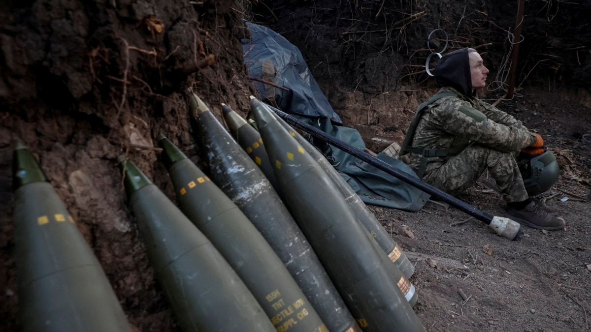 Въпроси и отговори: Кога новата военна помощ от САЩ ще пристигне в Украйна