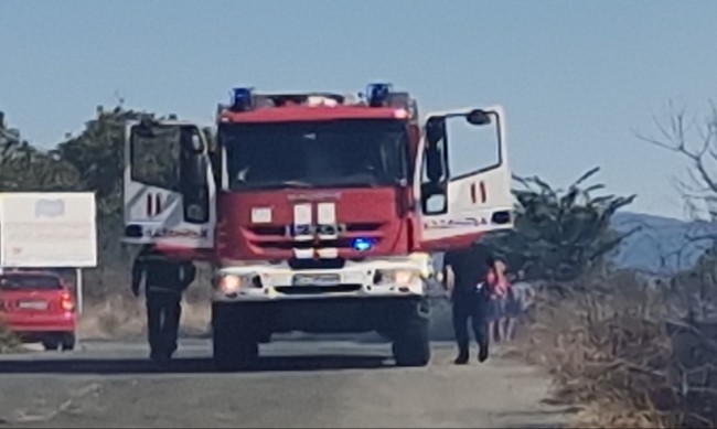 Два пожара горят край Копривщица