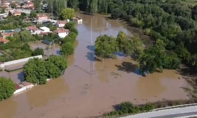 Започва разчистването на джунглата покрай Марица