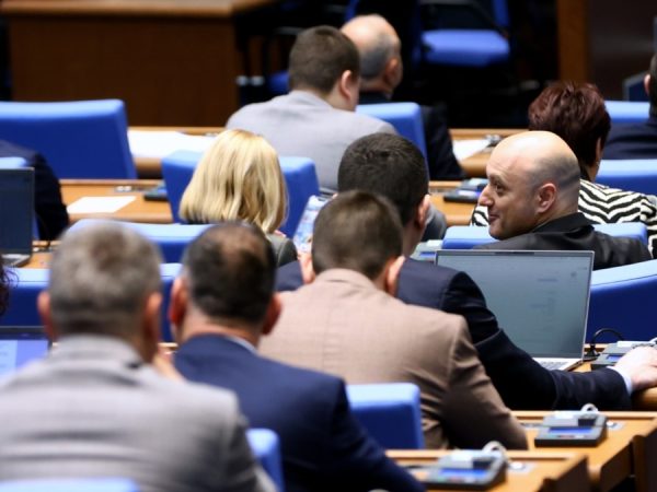 Парламентът дава договора с "Боташ" на прокуратурата и ДАНС
