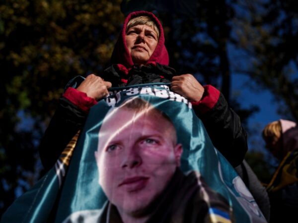 Зимата идва, на фронта е тежко, в САЩ има избори. Това ли е най-трудният момент за Украйна