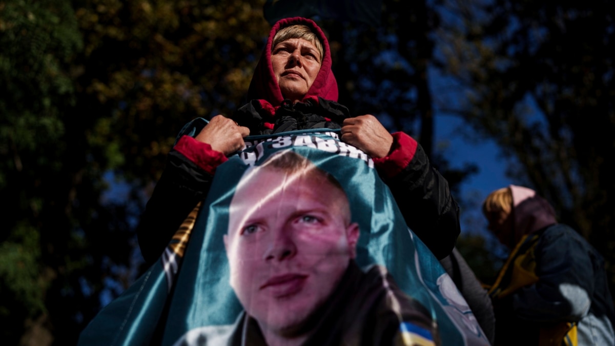 Зимата идва, на фронта е тежко, в САЩ има избори. Това ли е най-трудният момент за Украйна