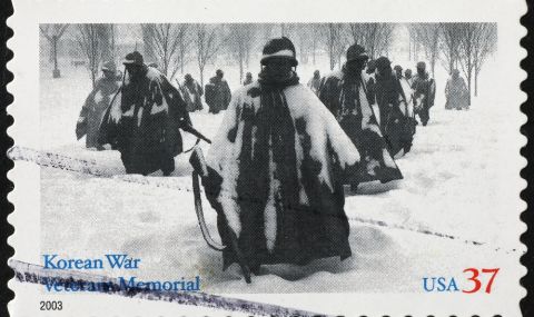 25 юни 1950 година Северна Корея напада Южна Корея