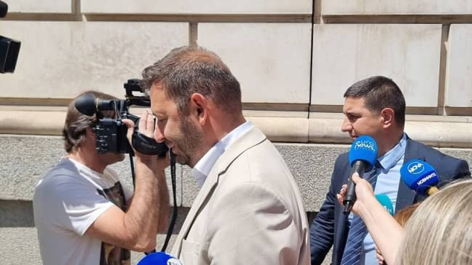 Високо напрежение в София. Чакат обвинения след ареста в общината