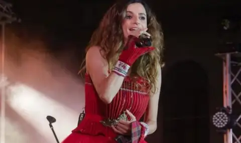 Нина Николина празнува 50-годишен юбилей днес