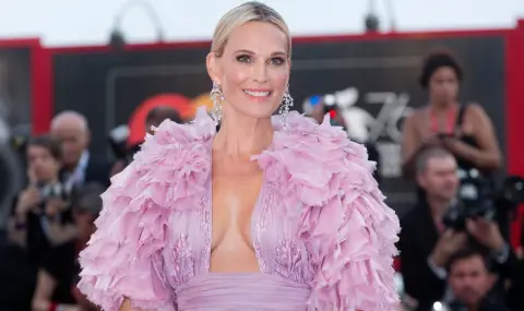 52-годишен модел на Victoria's Secret се включи със СНИМКА по бански от Мексико