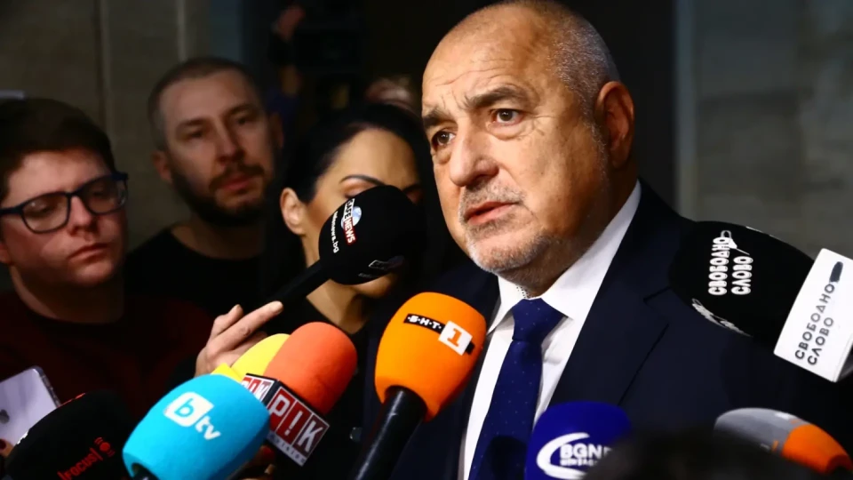 Борисов благодари на Пеевски, каза истината за еврото