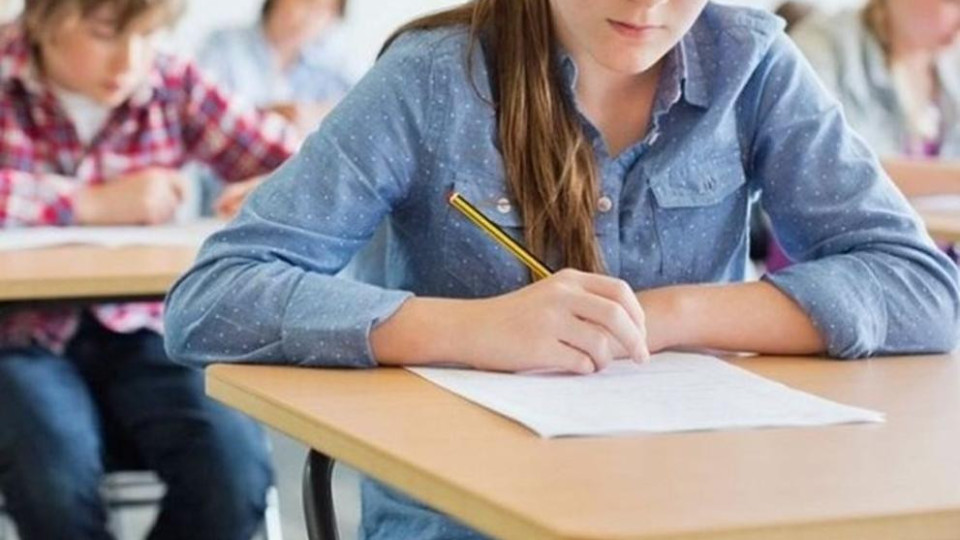 Важно от МОН след НВО. Седмокласниците в тези градове са най-добри