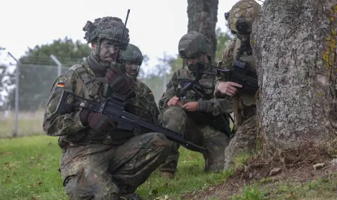 Германия: "Военната служба няма как да е доброволна"