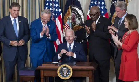 Главната прокуратура на САЩ разследва евентуална изборна измама при вота, спечелен от Байдън през 2020 г.