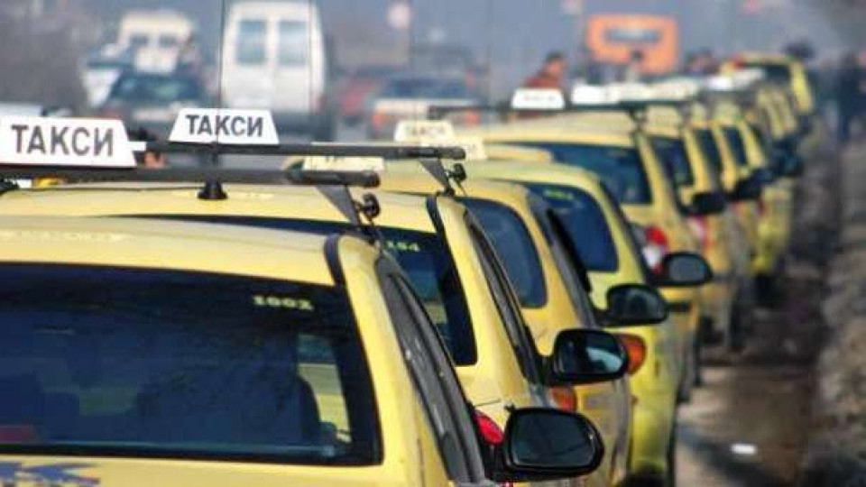 Истинска драма с еврото в такситата. Компаниите в паника