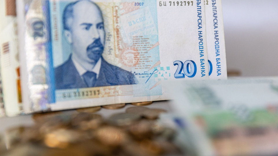 Казаха минималната заплата за 2026 година