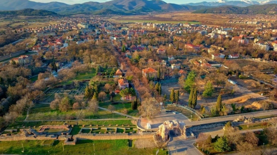 Наш град на крачка от световната сцена