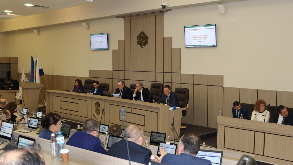Общинарите под строг контрол: орязаха им подаръците