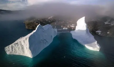 Огромен айсберг изплаши жителите на гренландско село