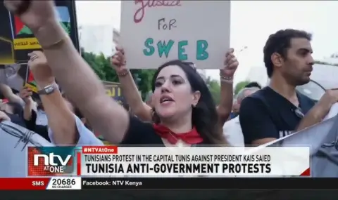 Опозицията в Тунис организира митинг срещу държавния глава ВИДЕО