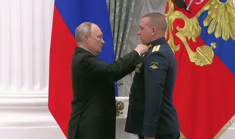 Путин награждава участници във войната в Украйна