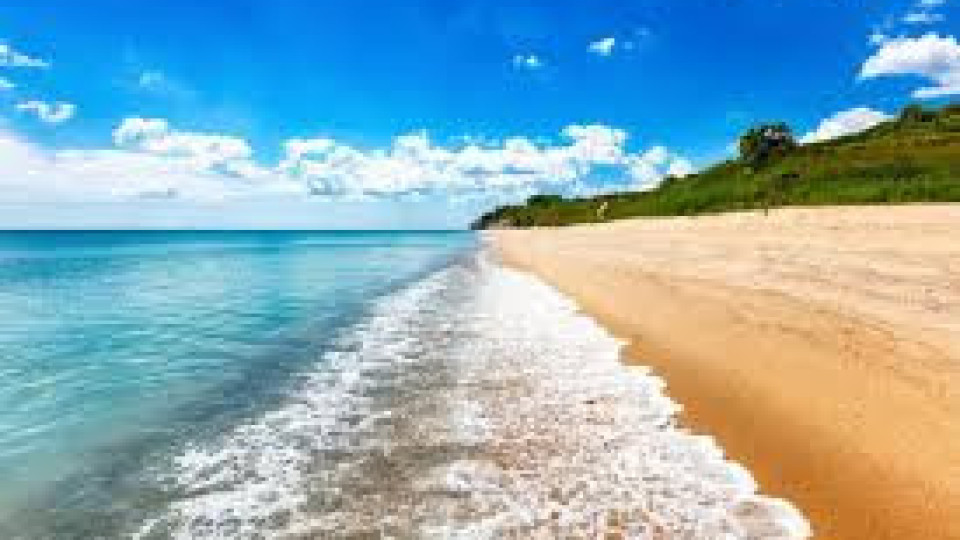 Разкриха причината за трупа на наж плаж