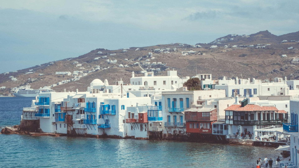 Скъпа ли е почивката в Гърция? Разкритие от български туристи