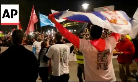 Студенти и граждани блокираха моста "Газела" в Белград