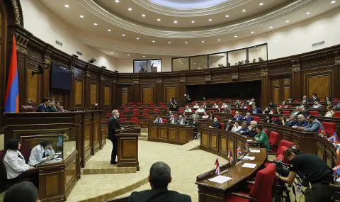 Физическа саморазправа в арменския парламент след дебат за ареста на опозиционен депутат