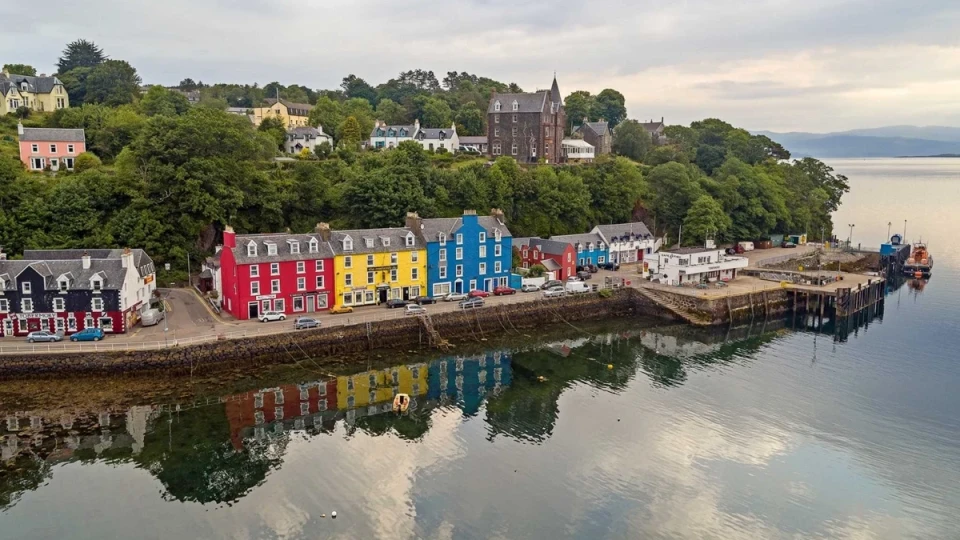 Шотландия търси работници. Ето заплатата на камериерка