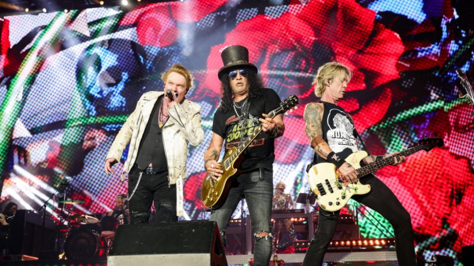 Guns N' Roses взривяват София, промени в движението