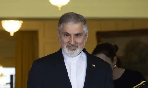 Австралия пъди иранския посланик