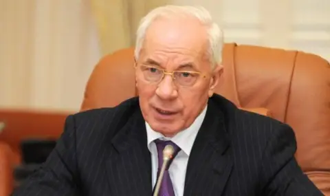 Бившият премиер на Украйна Азаров: Киевският режим губи Донбас вече 11 години