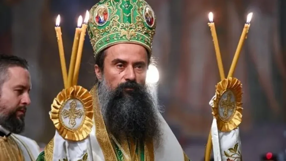 Десетки чакат патриарха! Първи думи за Голяма Богородица