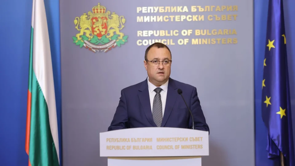 Кабинетът със серия от мерки срещу водната криза