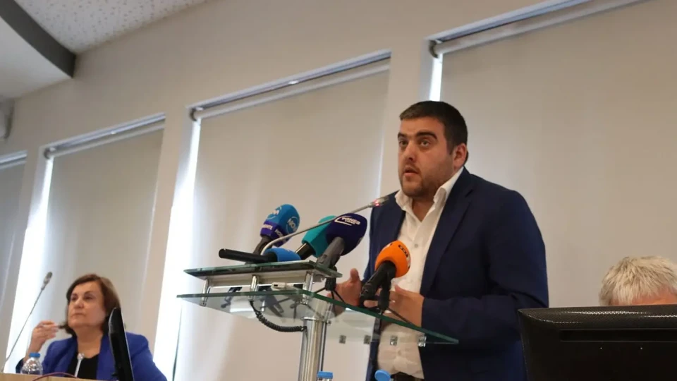 КНСБ шокира! Скандал с минималната заплата за догодина