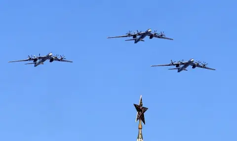 Напрежение над Баренцово море! Руски стратегически бомбардировачи извършиха четиричасов патрулен полет над международни води