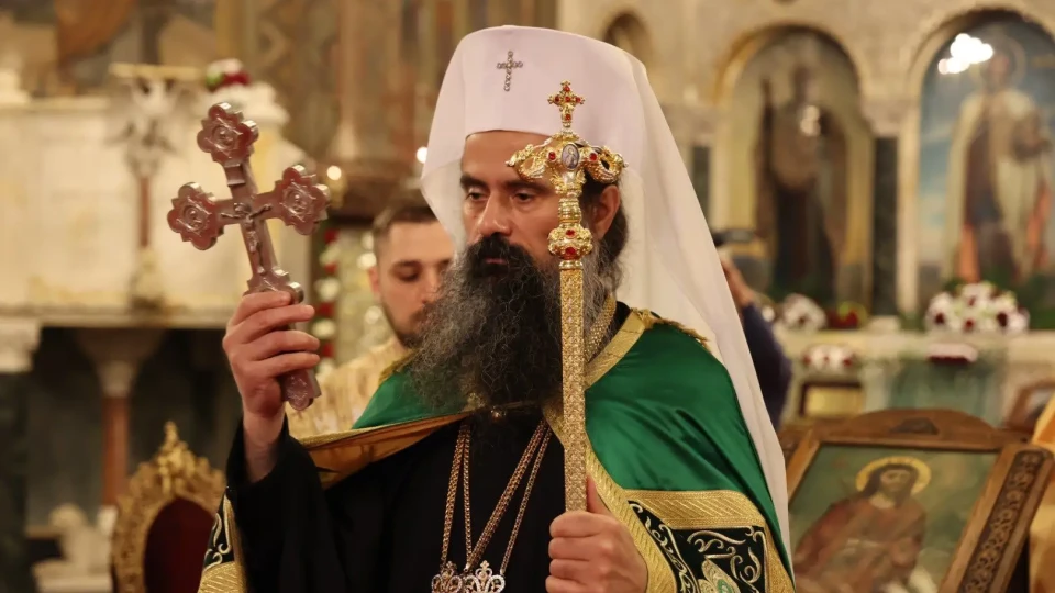 Патриархът: Прославяме и отправяме прошения към Св. Александър Невски