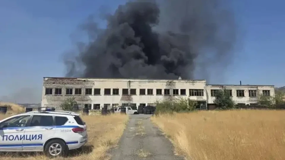 Пламнаха Погребите в Бургас! Градът изтръпна /ВИДЕО/